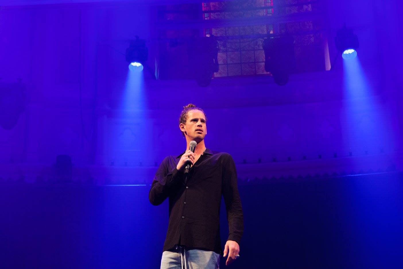 Lachend het weekend in!