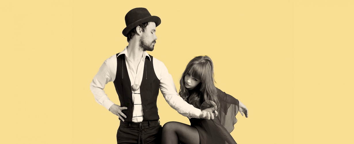 The Cosmic Carnival Fleetwood Mac: The Incredible Story