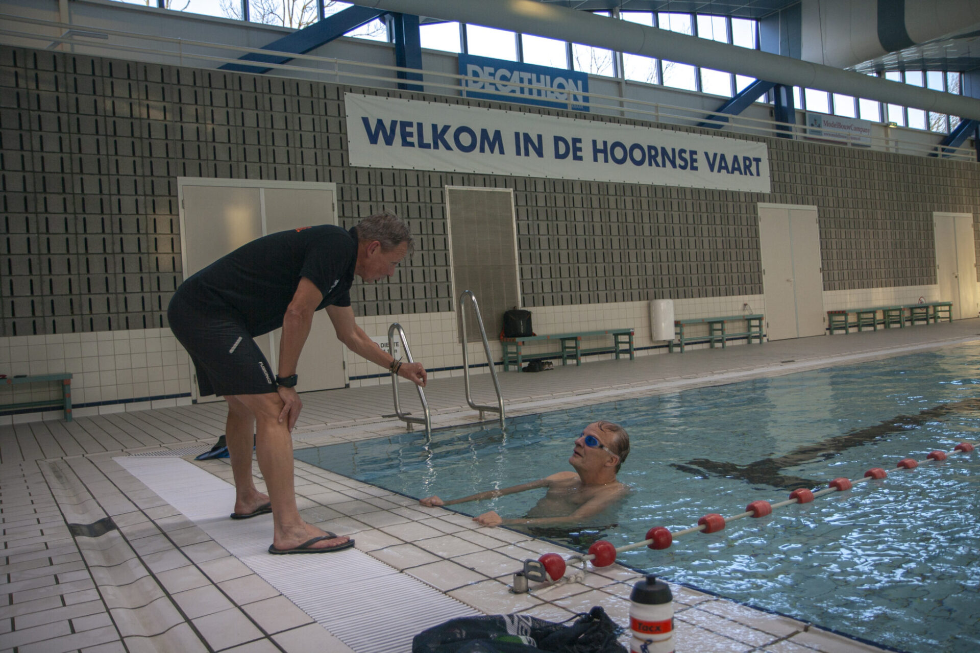 Na incomplete dwarslaesie traint Tino voor aangepaste triathlon