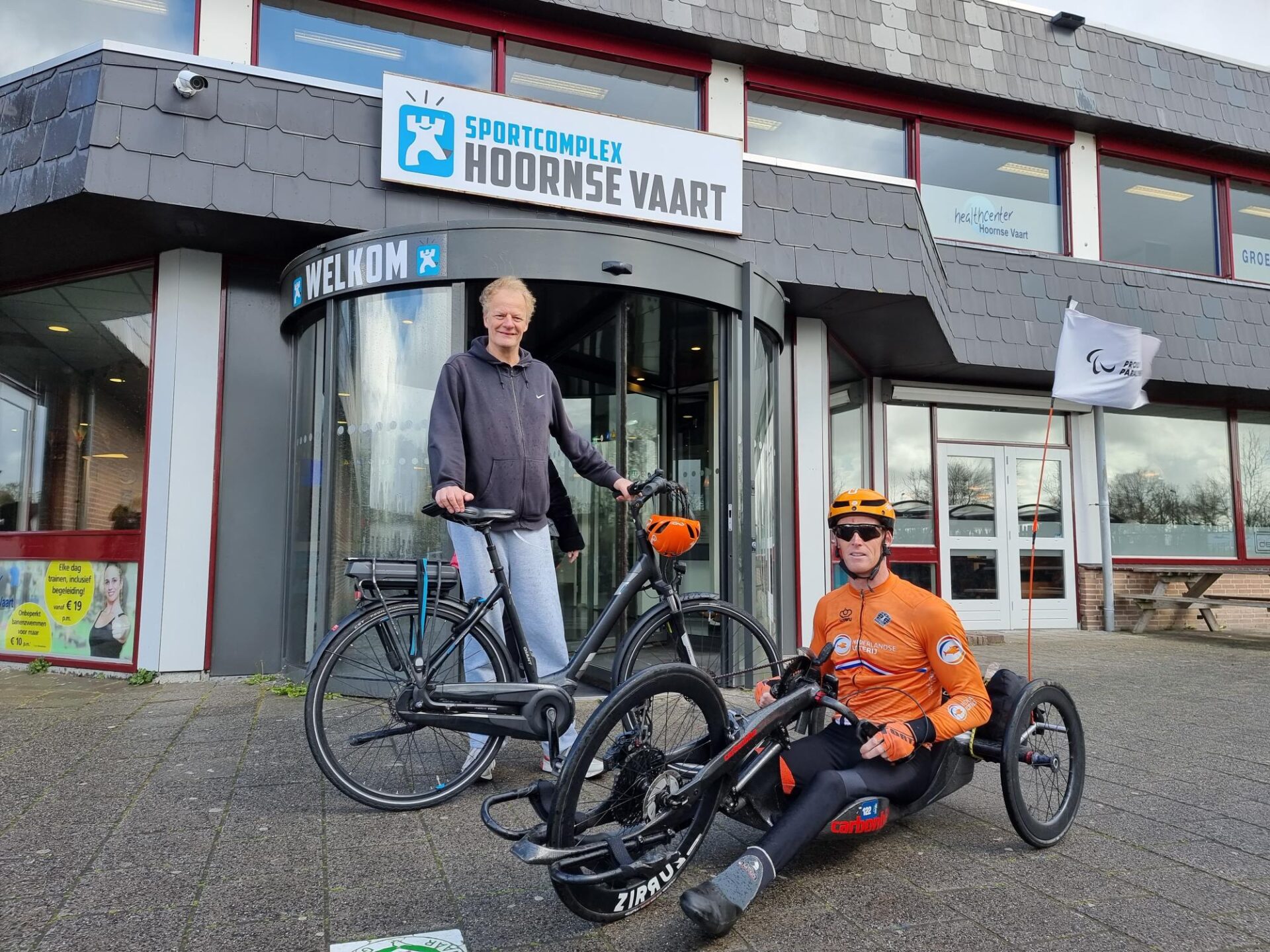 Een para Triathlon op de stadsfiets