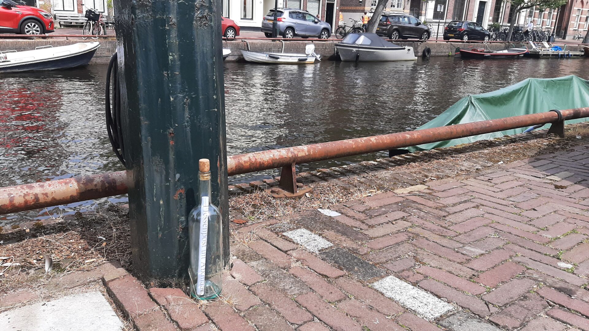 Waar staat het flesje...