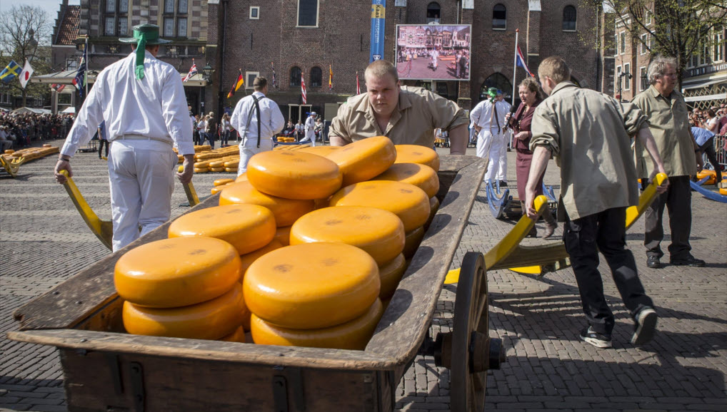 Sietse Wiersma luidt de bel op de kaasmarkt
