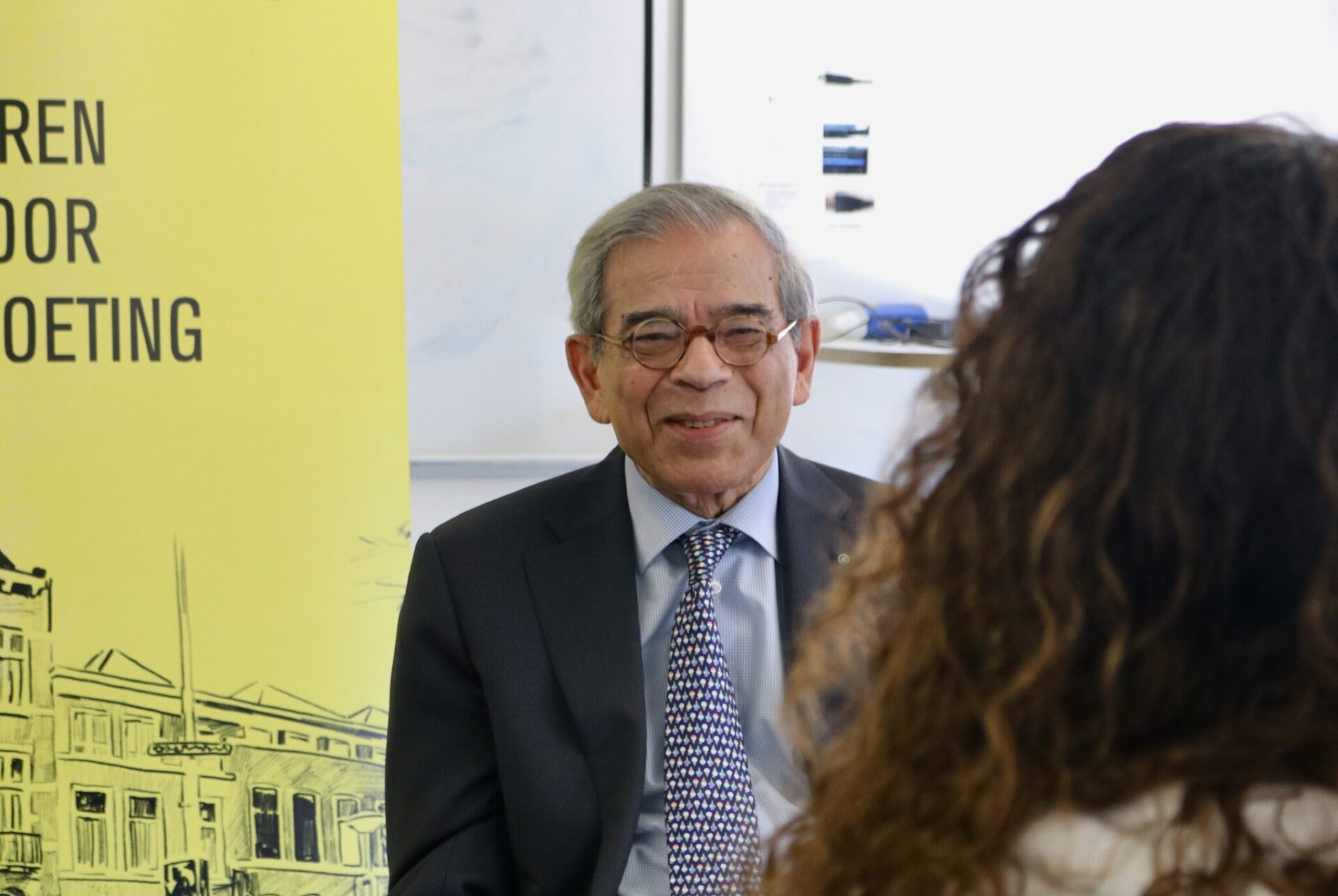 Gezocht: mensen die opgroeiden in een voormalig kolonie