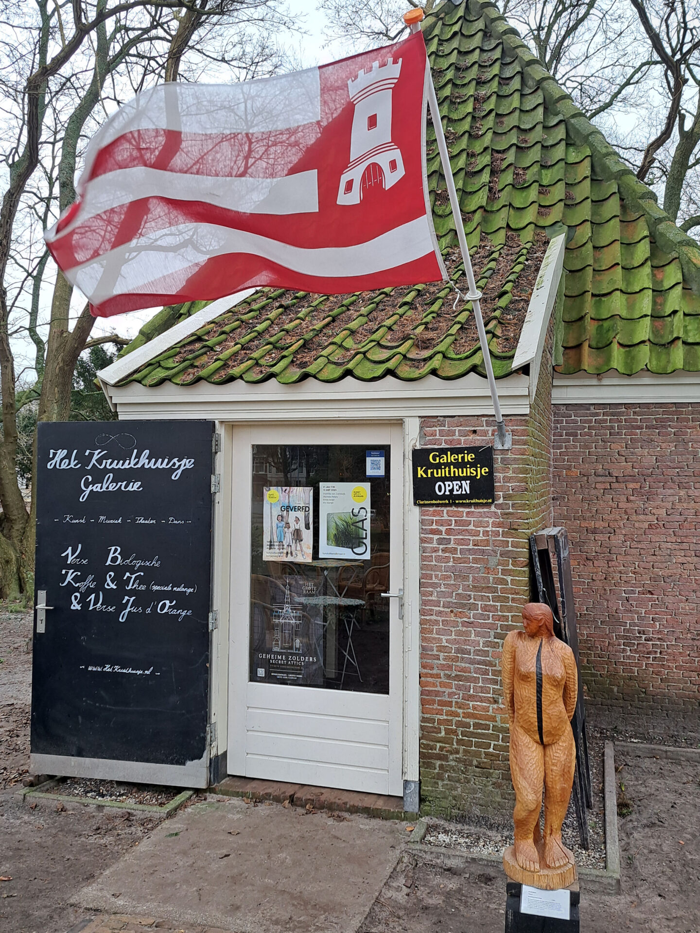 Kunstvitrine in 't Kruithuisje