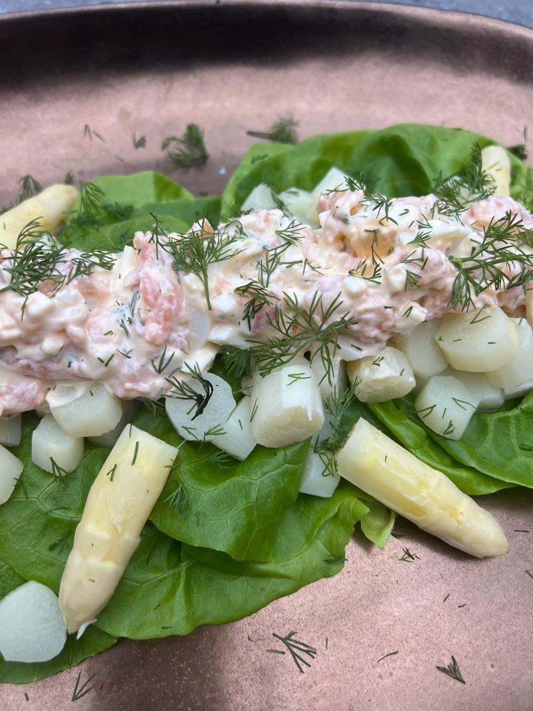 Asperge aardappel zalm salade