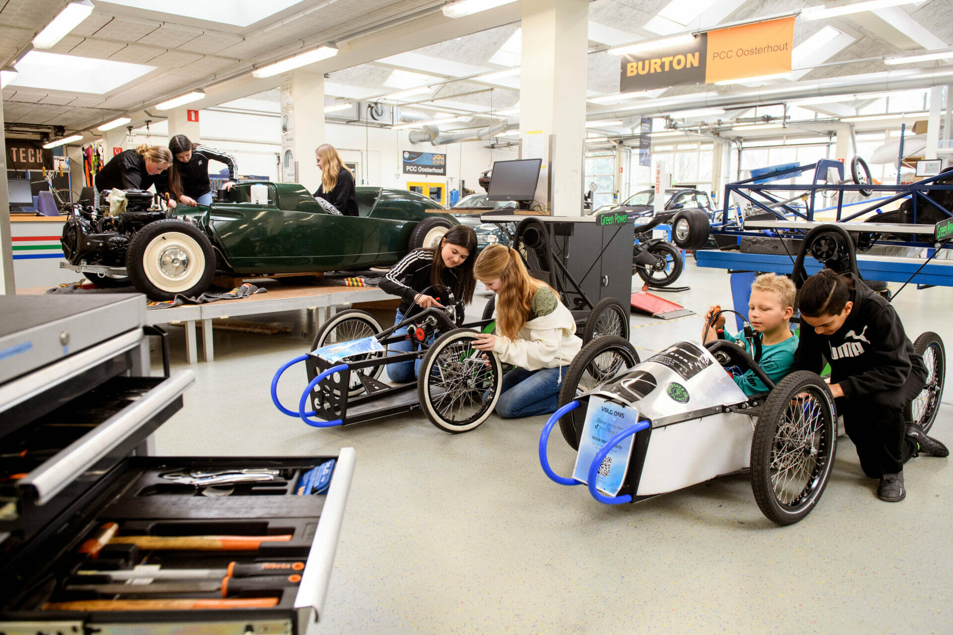 PCC Oosterhout ontziet de docent tijdens landelijke Dag van de Leraar