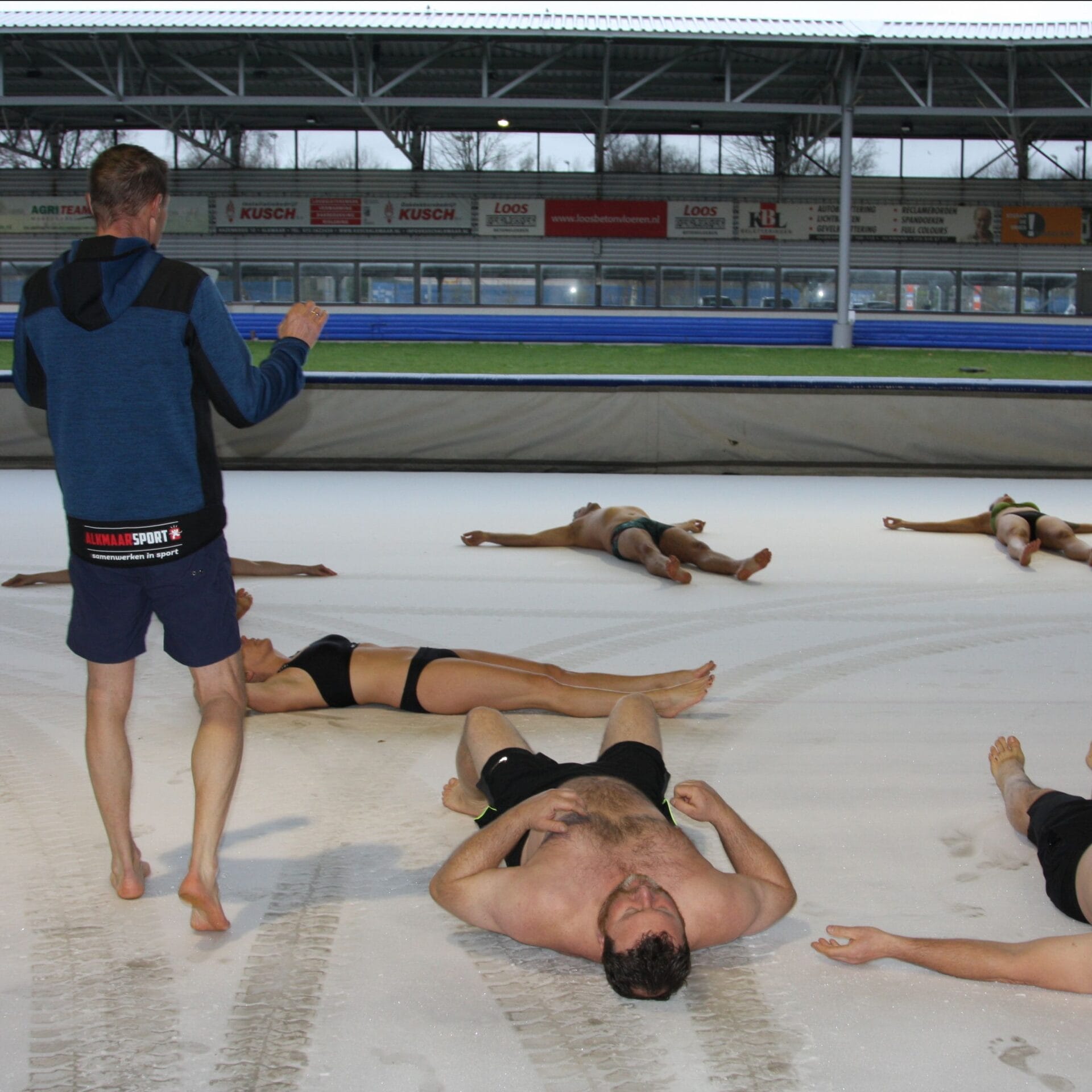 Koude Training op de 400-meterbaan van ijsbaan De Meent