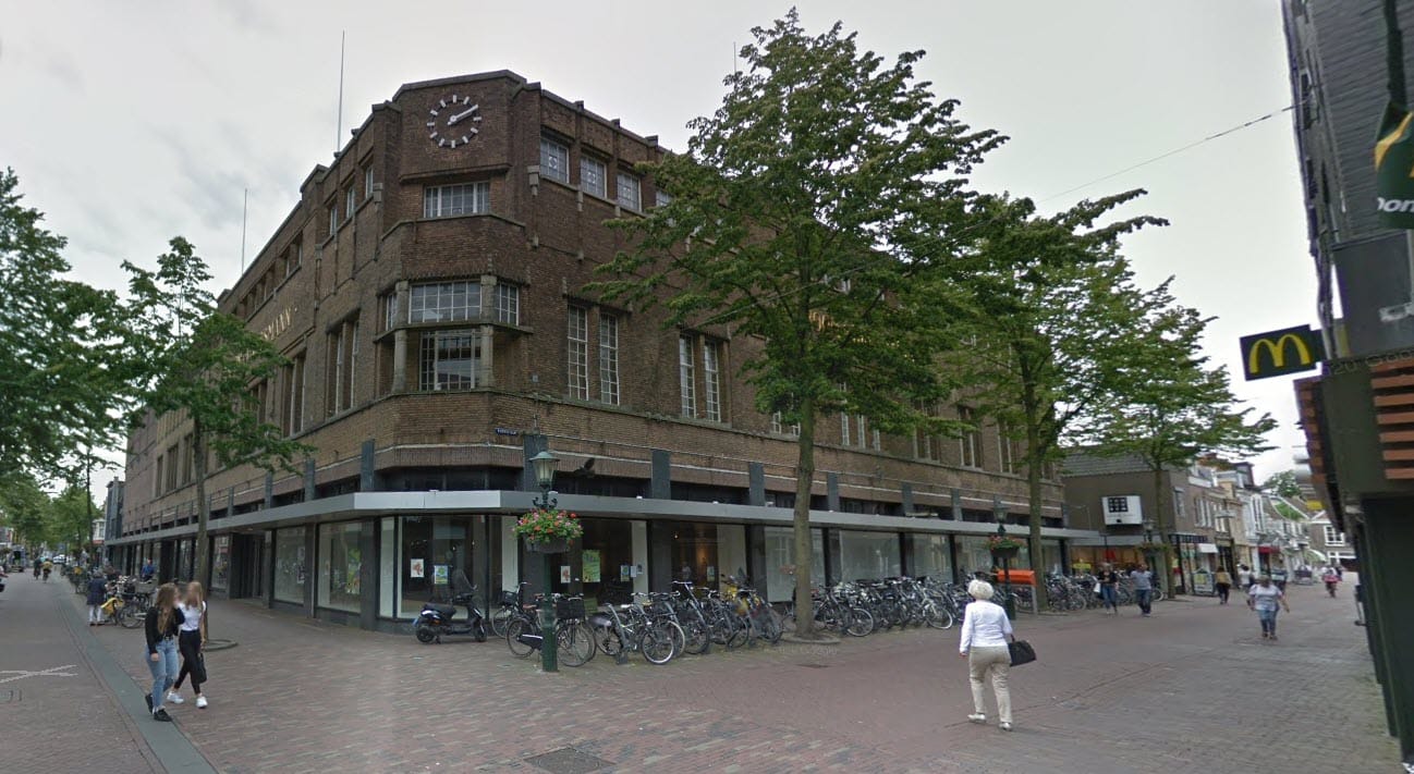 96 woningen en supermarkt in het oude V&D pand