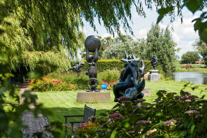 Unieke dansvoorstelling tussen de beelden van Nic Jonk