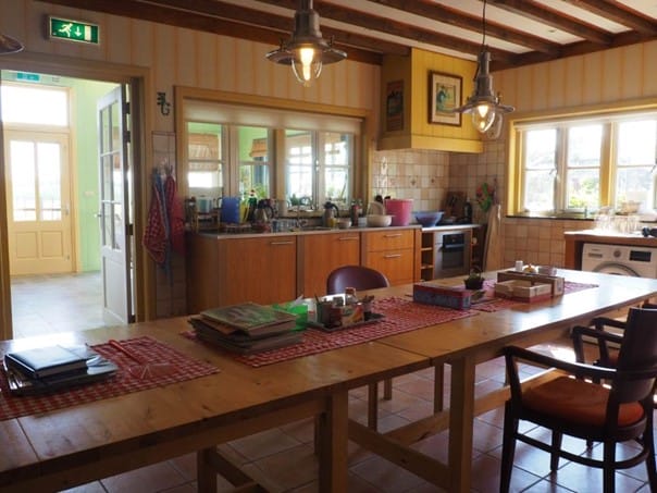 Zorgboerderij de Schermer wil weer opbouwen na verwoestende brand