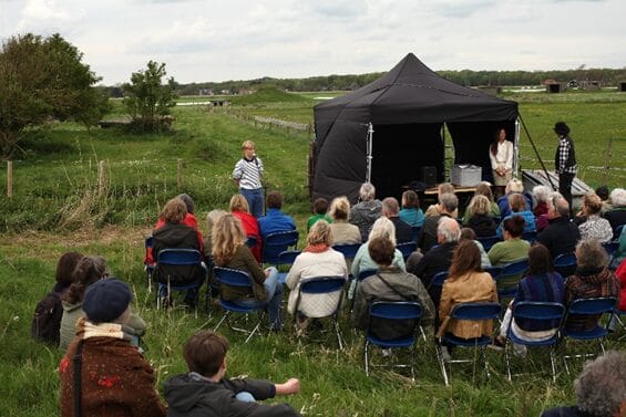 Verhalenherdenkingstocht zoekt vrijwilligers en jonge vertellers