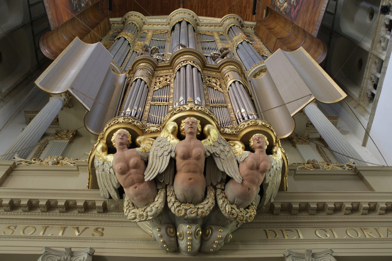 Orgelmuziek tijdens de kaasmarkt