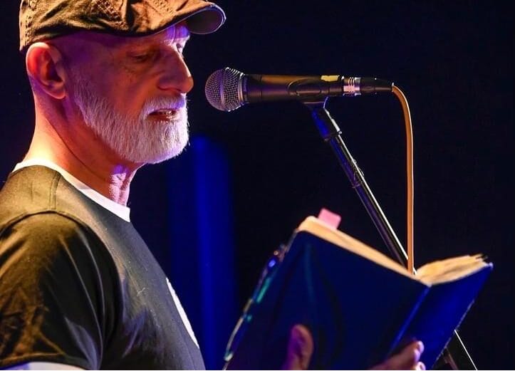 Cantina Poëtica laat de bieb zingen