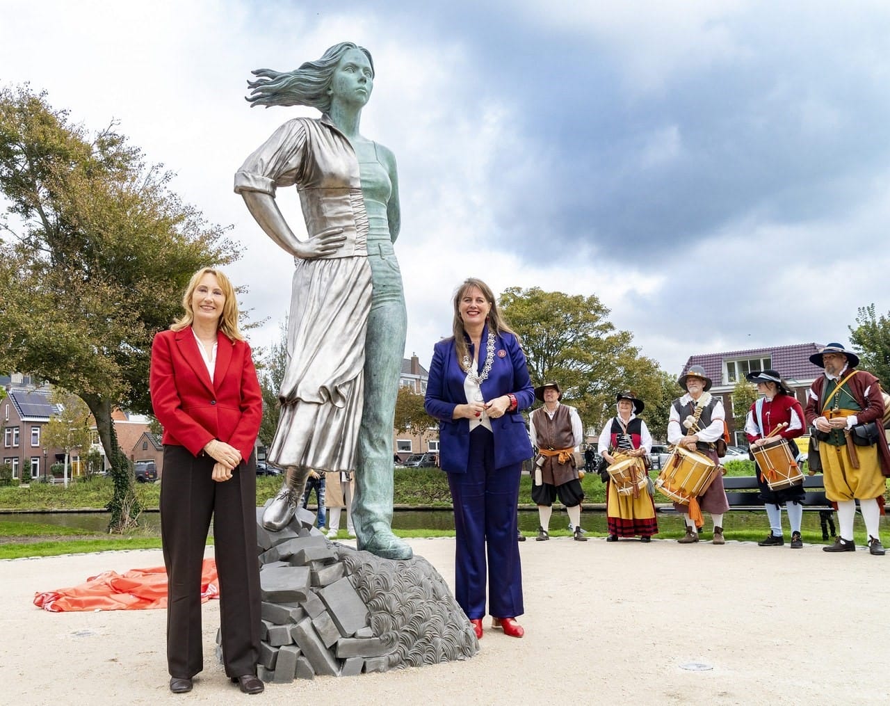 Eerbetoon aan vrouwen van toen en nu