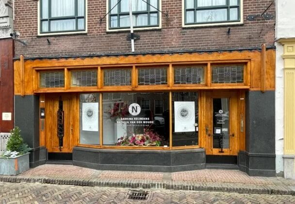 De mooiste historische winkelpui van Alkmaar