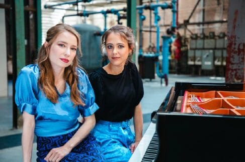 Beth & Flo in Theater De Vest