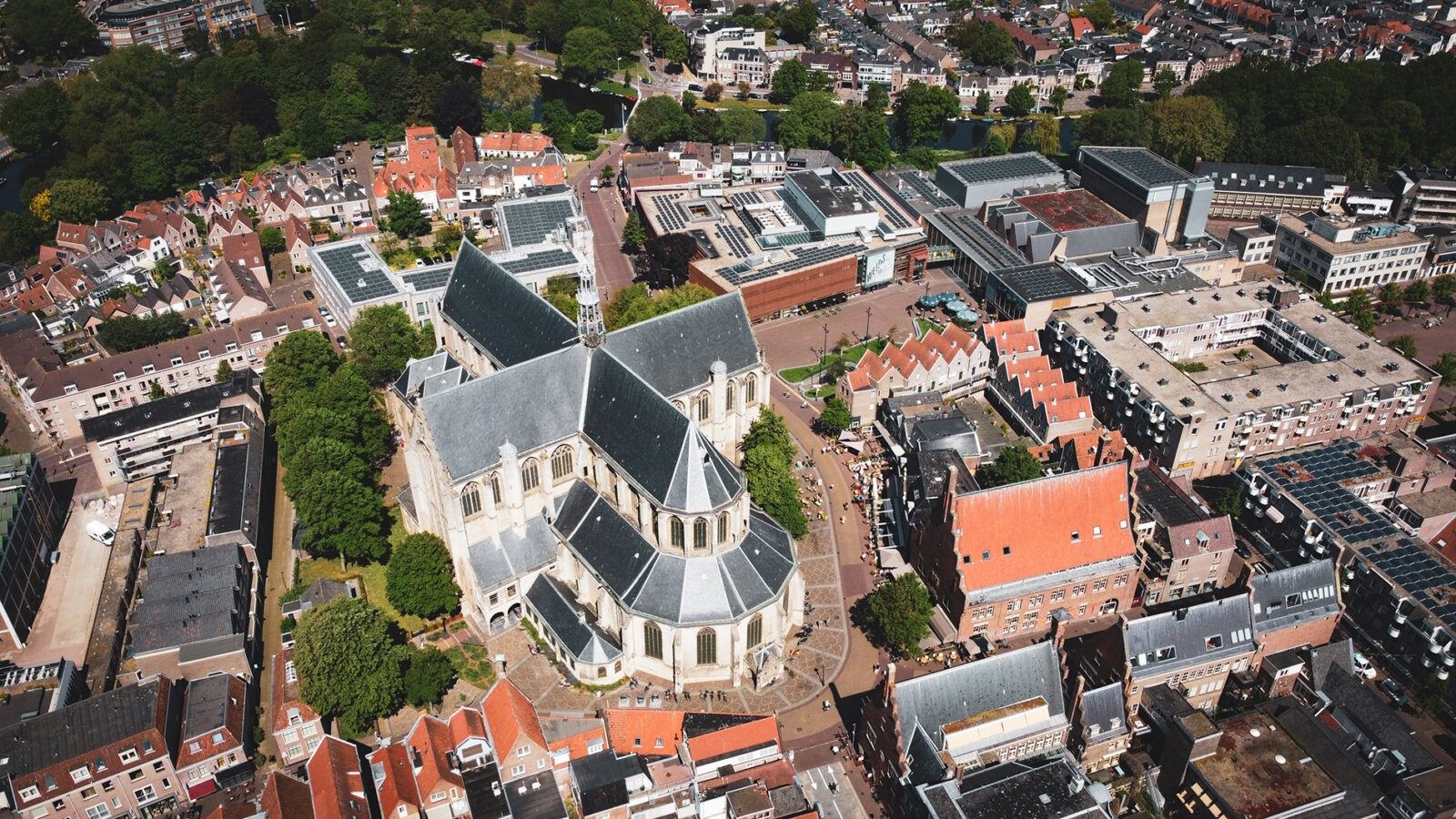 Grote-Kerk--1600x900.jpg